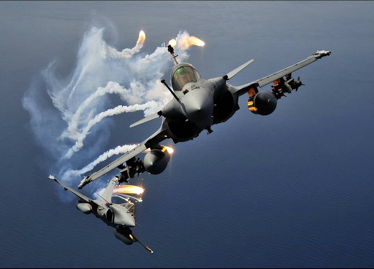 皇冠信用网如何申请_3名阵风飞行员当场阵亡皇冠信用网如何申请，超250人战死，终于明白印度为何拒绝公布伤亡人数