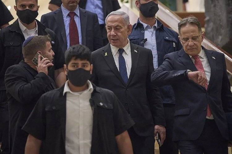 足球平台登1出租_内塔尼亚胡足球平台登1出租，又要倒台了？