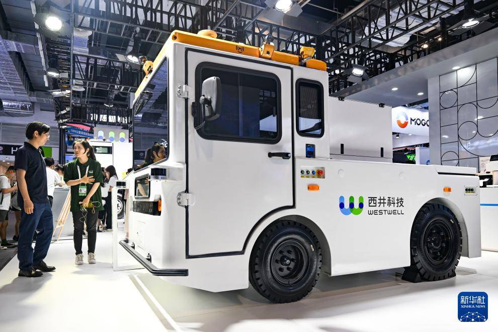 皇冠皇冠信用网会员注册_在世界人工智能大会 感受科技之美