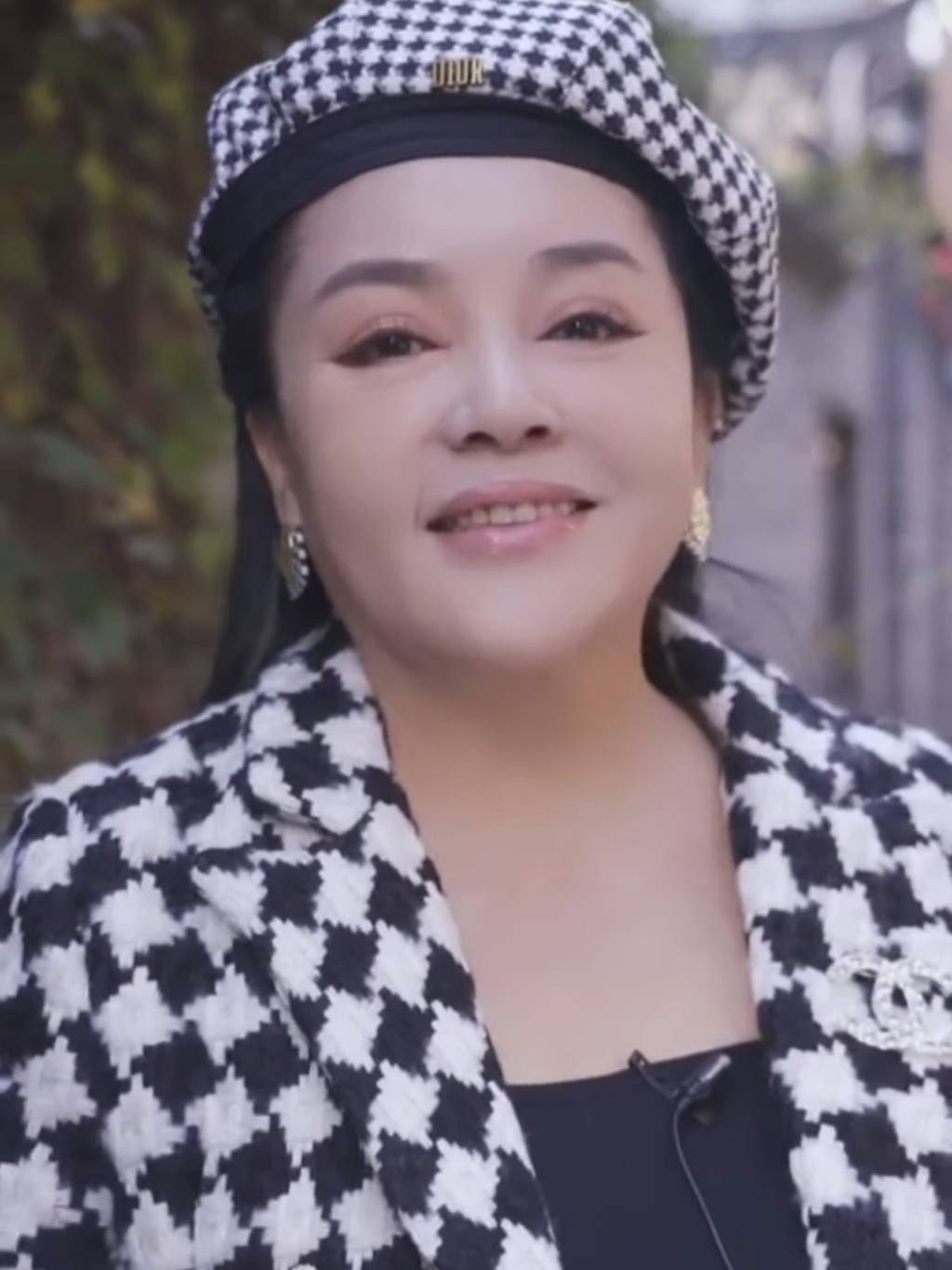 怎么申请皇冠信用网_台湾女歌手千百惠去世怎么申请皇冠信用网,代表作《想你的时候》《走过咖啡屋》