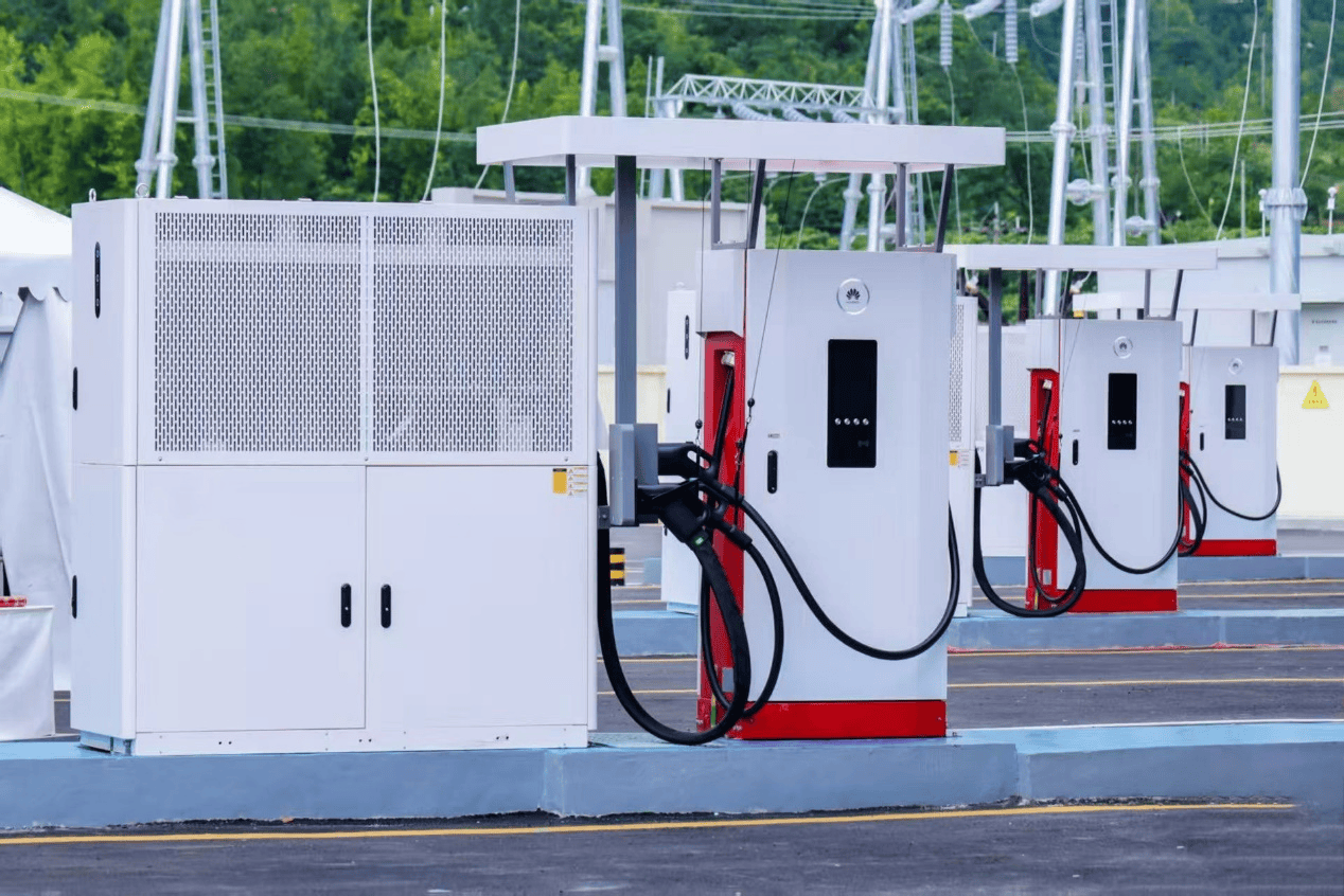 皇冠信用網代理_华为兆瓦超充打造全球首个百兆瓦级重卡超充站