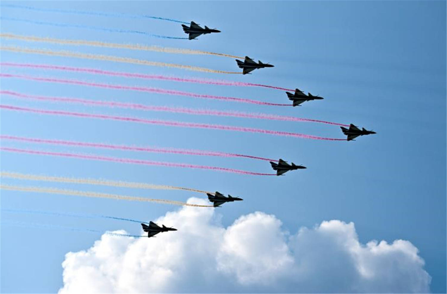 富山胜利vs熊本深红_第1个说阅兵坏话的国家出现富山胜利vs熊本深红，果然是它，解放军被逼出动，不惯着