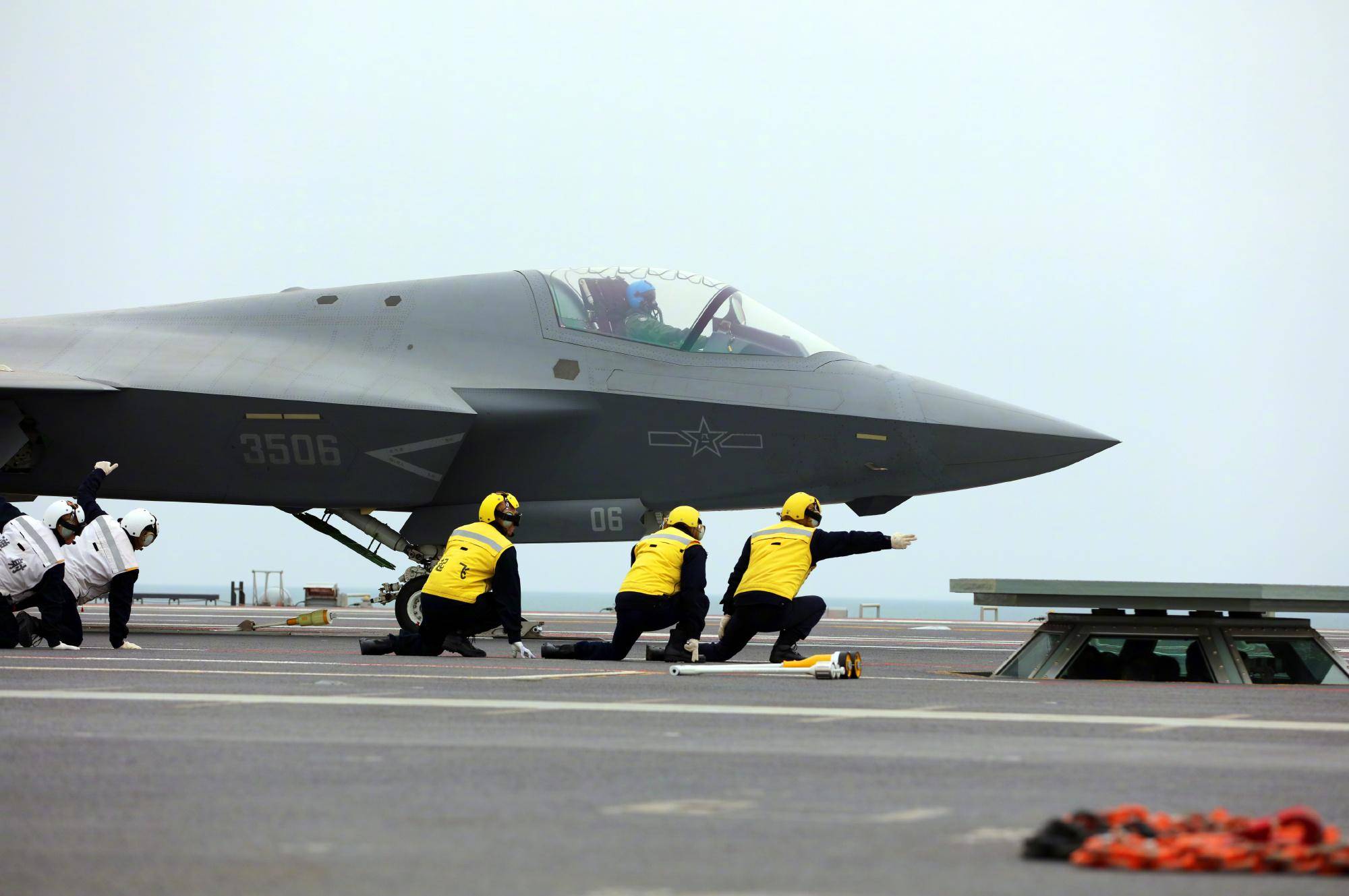 皇冠信用網出租
_美国成了大笑话!中国歼-35电磁弹射后皇冠信用網出租
,福特号趴窝,要改回蒸汽