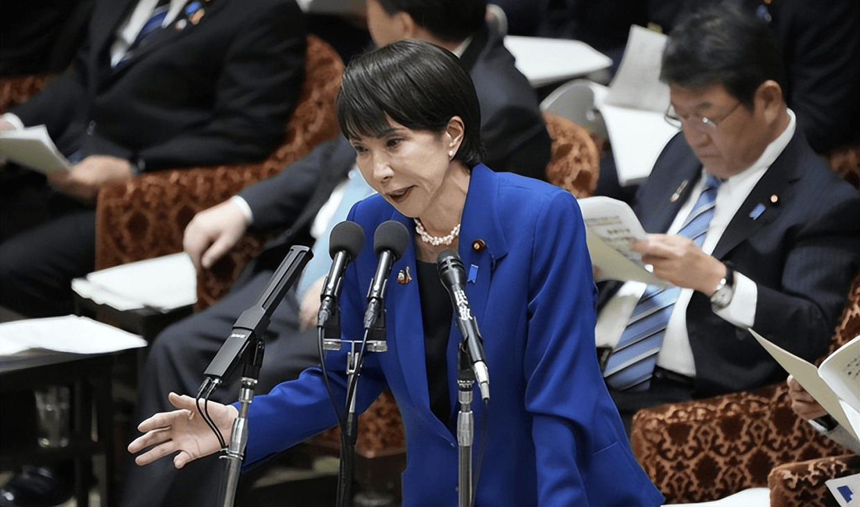 皇冠信用盘登2代理申请_中日战场已经敲定？日本怒砸9万亿最后一搏皇冠信用盘登2代理申请，中方一纸禁令，高市再陷绝境