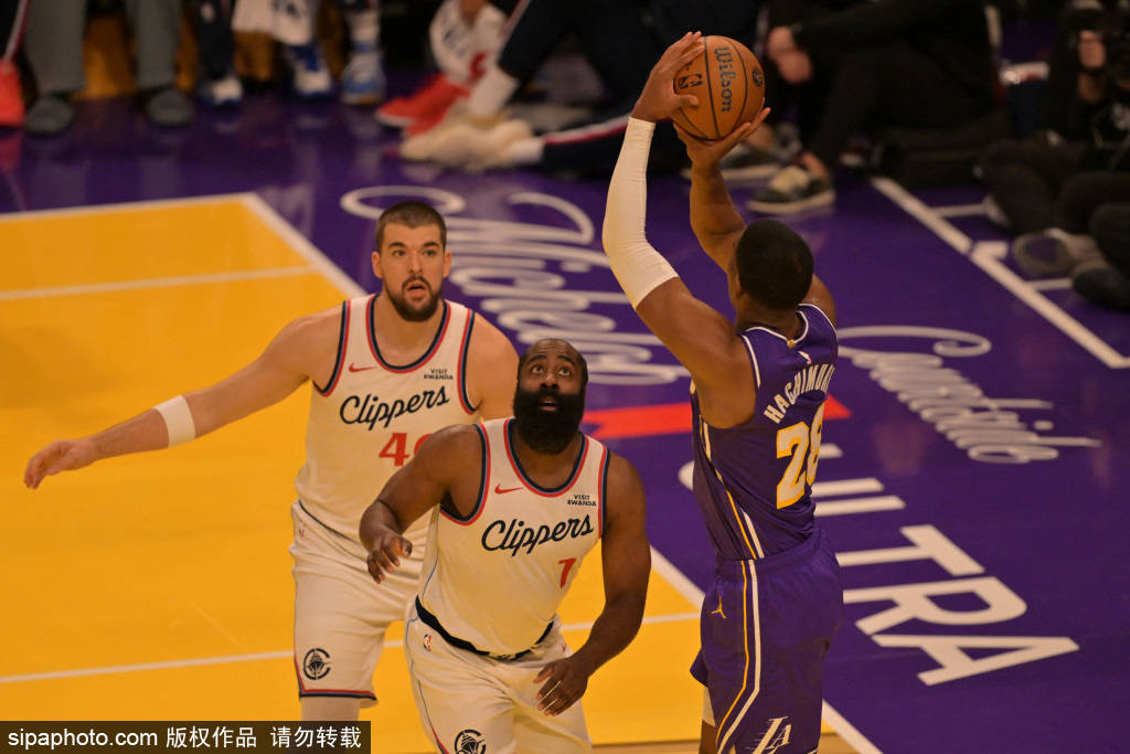 皇冠信用网怎么代理
_湖人遭重创!东契奇左腿挫伤退场皇冠信用网怎么代理
,JJ-雷迪克面临严峻考验